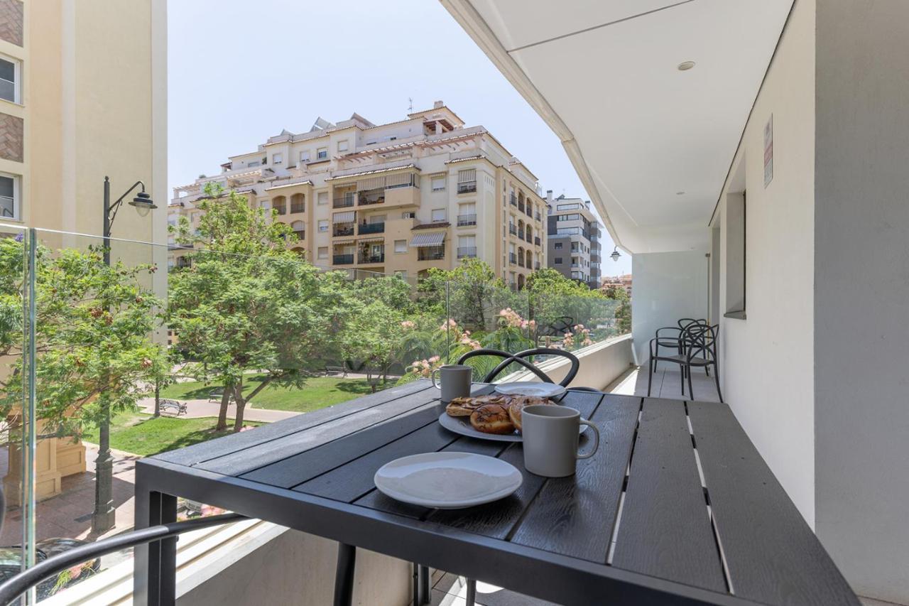 Stylish 2 Bedroom Apartment In Estepona Old Town Kültér fotó