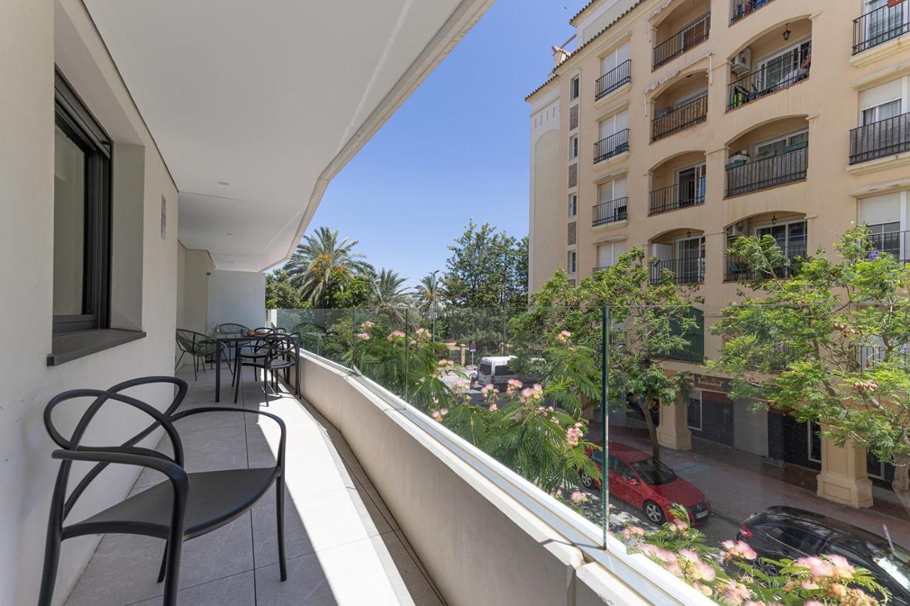 Stylish 2 Bedroom Apartment In Estepona Old Town Kültér fotó